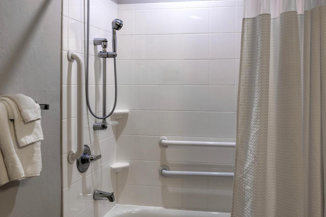 Hotel Courtyard By Marriott North/quail Springs