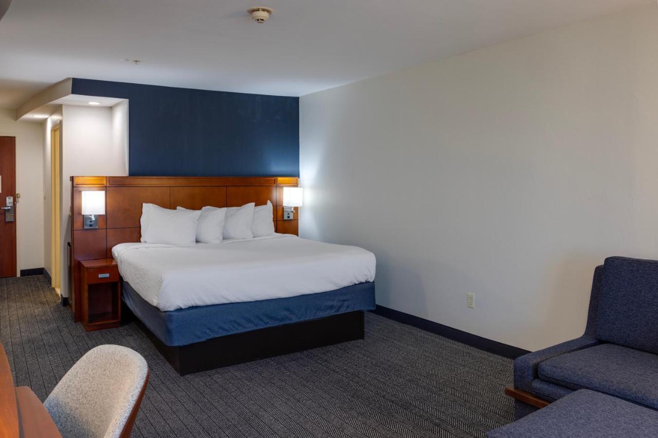 Courtyard By Marriott North/quail Springs
