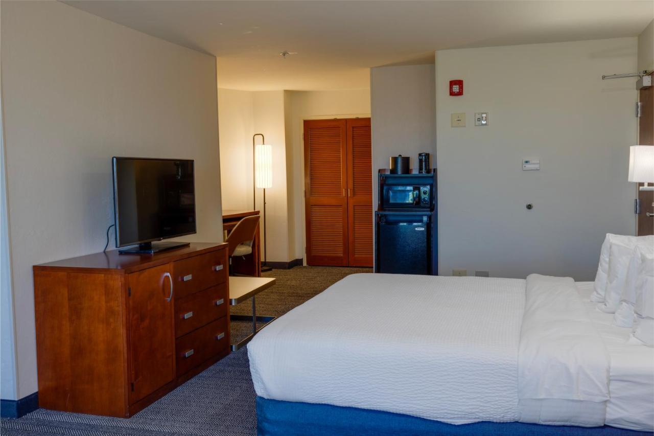 Hotel Courtyard By Marriott North/quail Springs