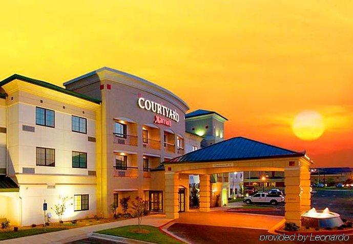 Courtyard By Marriott North/quail Springs Hotel 3*