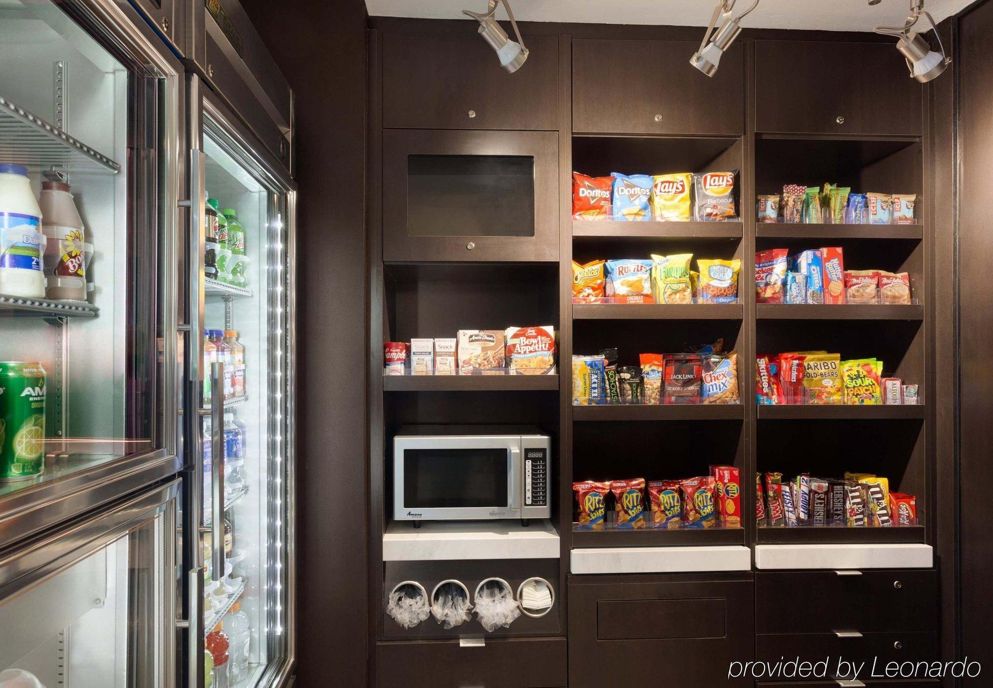 Courtyard By Marriott North/quail Springs Hotel 3*
