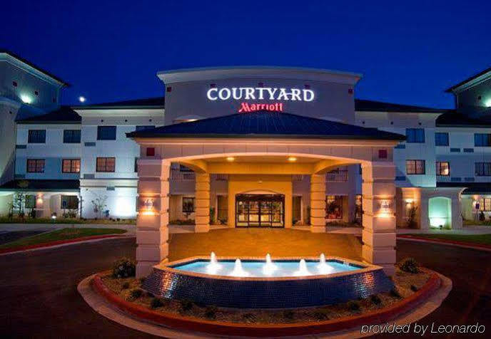 Courtyard By Marriott North/quail Springs Hotel 3*