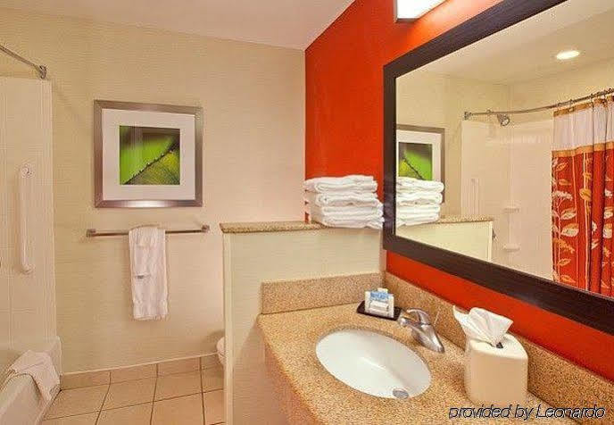 Hotel Courtyard By Marriott North/quail Springs 3*