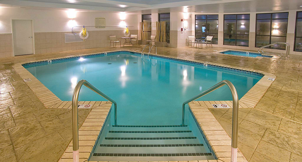 Courtyard By Marriott North/quail Springs Hotel 3*